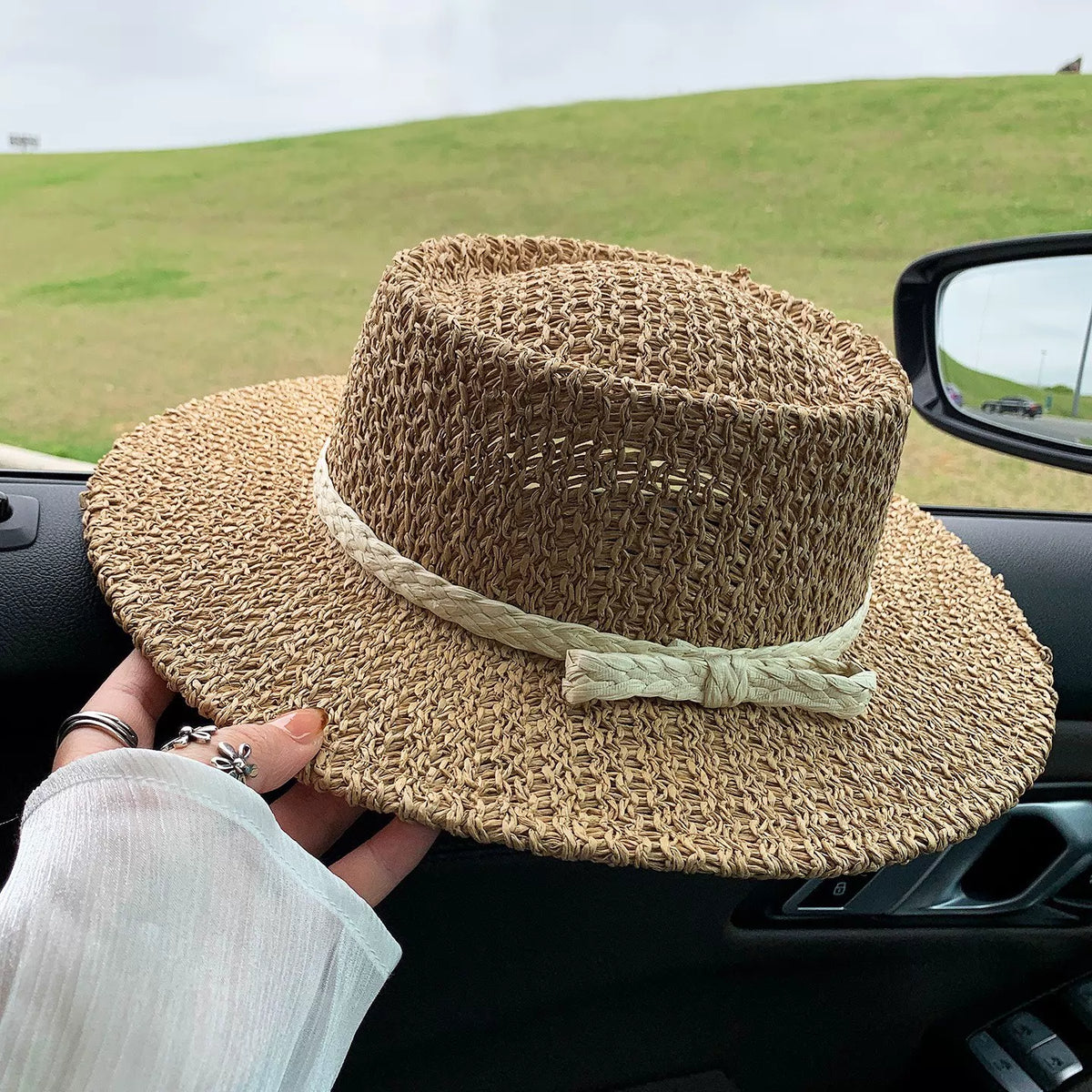 Chapeau fedora taille unique en paille tressée beige à bord large style estival