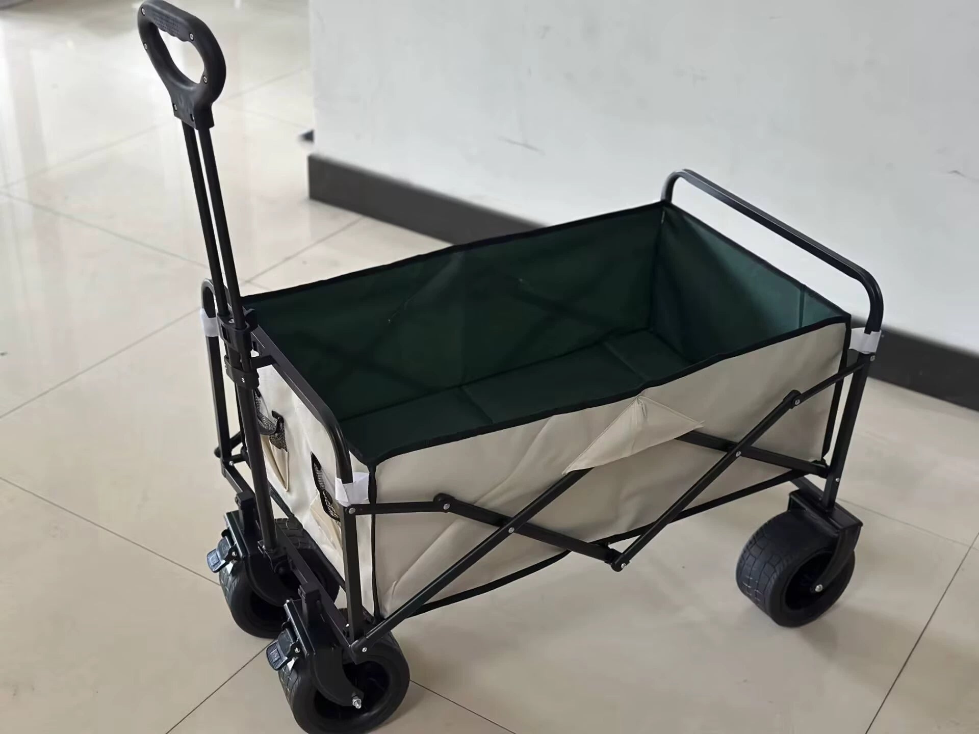 Chariot pliant 90 x 50 x 100 cm en acier et tissu vert foncé beige pour transport extérieur